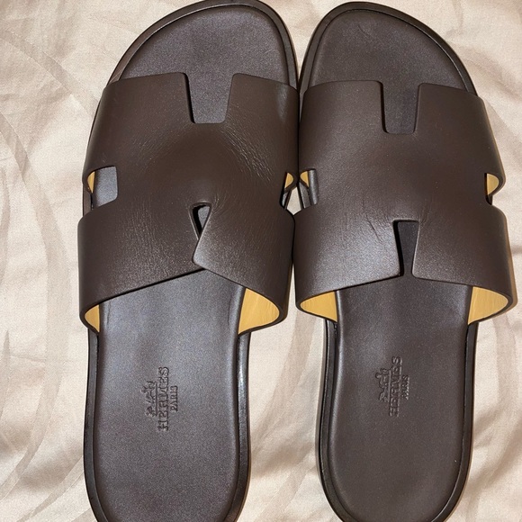 Mens Hermes Izmir sandals, brand new, never worn, dust bag included. - Picture 4 of 6
